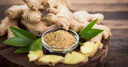 ਸਰਦੀਆਂ ‘ਚ ਅਦਰਕ ਦਾ ਸੇਵਨ ਕਰਨਾ ਹੁੰਦਾ ਹੈ ਬਹੁਤ ਹੀ ਲਾਹੇਵੰਦ, ਜਾਣੋ ਕਿਸ ਤਰ੍ਹਾਂ ਪਹੁੰਚਾਉਂਦੀ ਹੈ ਸਰੀਰ ਨੂੰ ਫਾਇਦਾ