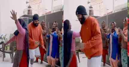 ਲੋਹੜੀ ਦੇ ਮੱਦੇਨਜ਼ਰ ਗੁਲਾਬ ਸਿੱਧੂ ਦੇ ਘਰ ਪਹੁੰਚੇ ਲੋਕ ਕਲਾਕਾਰ, ਨੱਚ ਗਾ ਕੇ ਲਾਈਆਂ ਰੌਣਕਾਂ